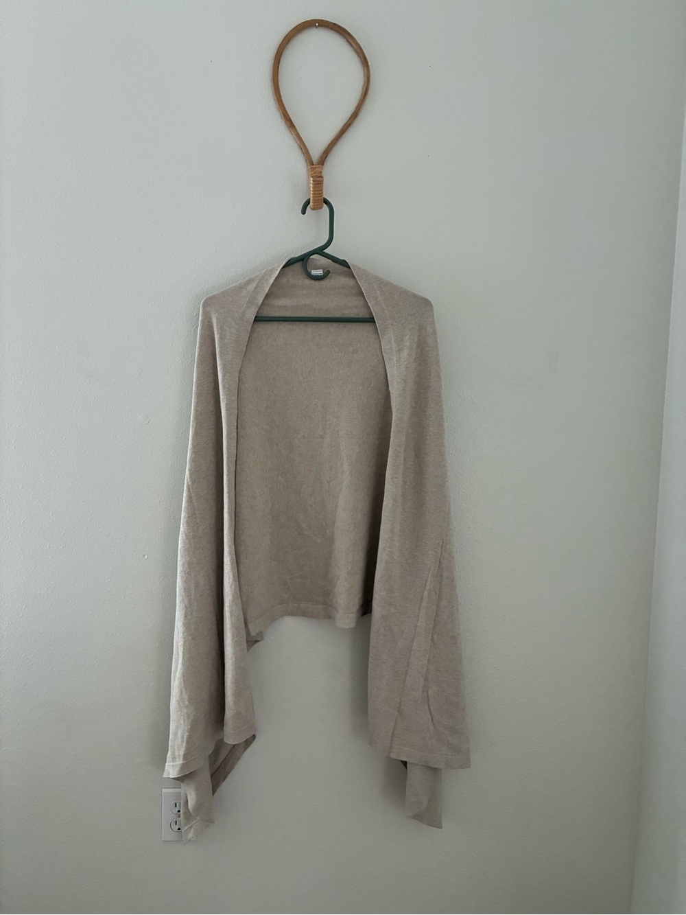 Zestt Organics Travel Shawl in Oatmeal